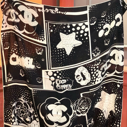 CHANEL 26S SCARF 140 IN SILK AND CASHMERE 510992