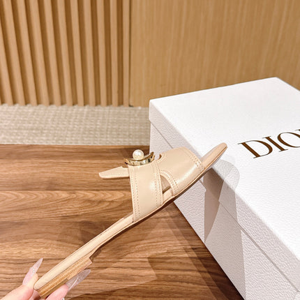 DIOR 26S WIDE STRAP SLIDE SANDALS IN BEIGE CALFSKIN PEARL GOLD BUCKLE