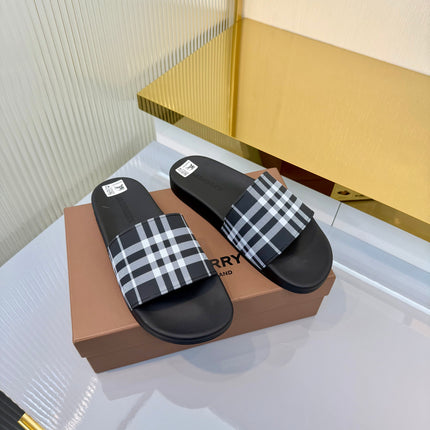 BURBERRY 26S SLIDES SANDAL IN BLACK CALFSKIN