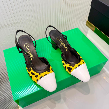 CHANEL 26S HIGH-HEEL SLINGBACKS 50 MM IN WHITE PATENT CALFSKIN WITH YELLOW PONY HAIR