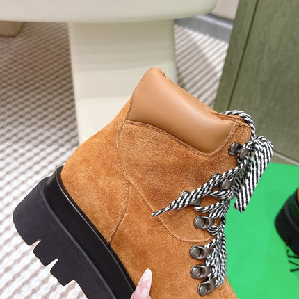BOTTEGA VENETA 26S LUG ANKLE BOOTS IN BROWN SUEDE