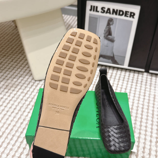 BOTTEGA VENETA 26S SQUARE-TOE FLATS IN BLACK TECHNICAL WOVEN LAMBSKIN