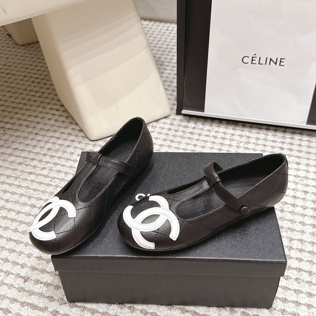 CHANEL 26S MARY JANE FLATS IN BLACK LAMBSKIN WITH WHITE CC LOGO