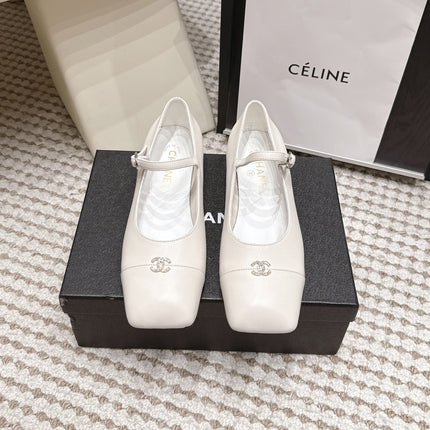 CHANEL 26S SQUARE TOE MARY JANE FLATS IN OFF WHITE CALFSKIN