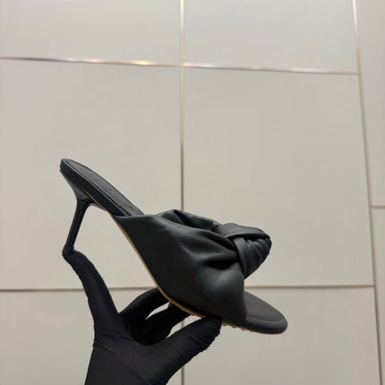 BOTTEGA VENETA 26S KNOT-STRAP HIGH-HEEL SANDALS IN BLACK LAMBSKIN