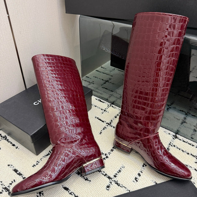 CHANEL 26S TALL BOOTS IN BURGUNDY CALFSKIN CROCODILE EMBOSSED