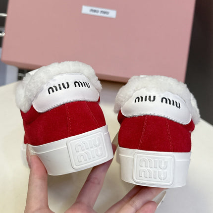 MIUMIU 25S SNEAKERS IN DARK RED SUEDE WITH SHEARLING