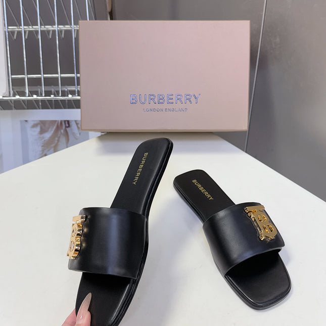 BURBERRY 26S FLAT SLIDE SANDALS IN BLACK CALFSKIN GOLD HARDWARE