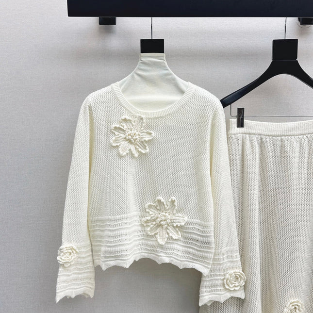 VALENTINO 26S SWEATER AND SKIRT SET STYLE 77