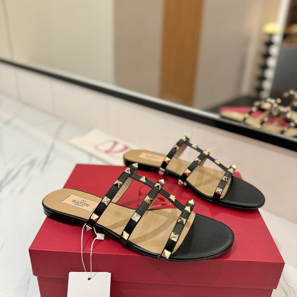 VALENTINO 26S SANDALS IN BLACK CALFSKIN WITH GOLD STUDS