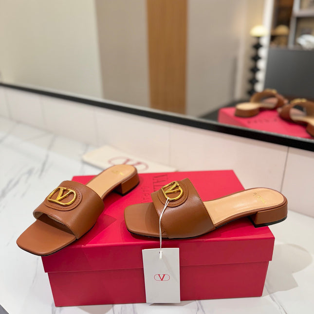 VALENTINO 26S SANDALS IN BROWN SMOOTH CALFSKIN WITH GOLD HARDWARE
