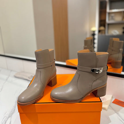 HM 26S ANKLE BOOTS 55 MM IN GREYISH BEIGE CALFSKIN