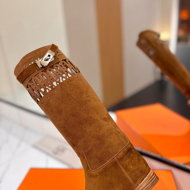 HM 26S PERFORATED HIGH-TOP BOOTS IN BROWN SUEDE