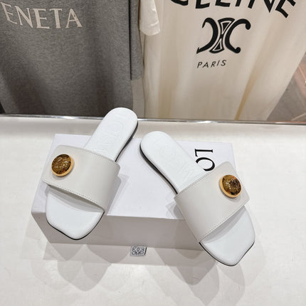 LOEWE 26S PEBBLE SLIDE IN WHITE CALFSKIN GOLD HARDWARE