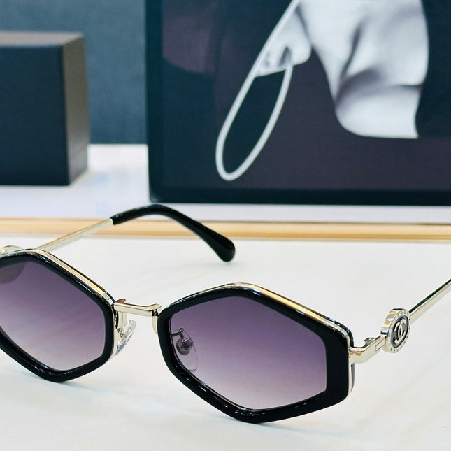 CHANEL 26S GEOMETRIC FRAME IN ACETATE 403023