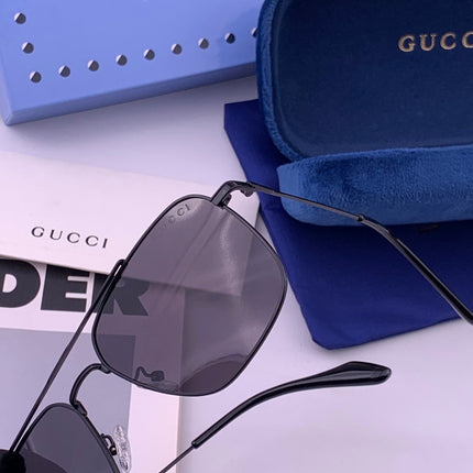 GUCCI 26S RECTANGULAR FRAME IN METAL 424706
