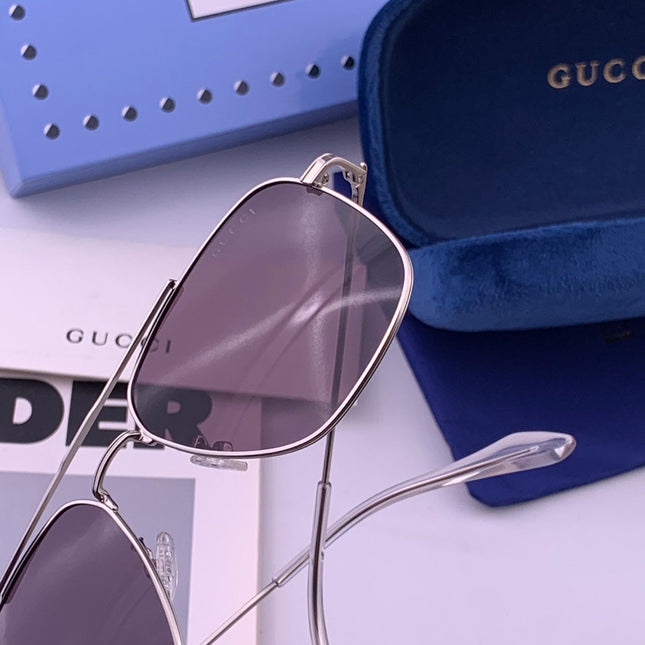 GUCCI 26S RECTANGULAR FRAME IN METAL 424707