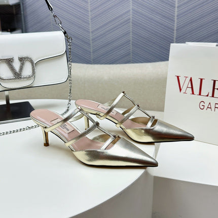 ROCKSTUD WISPY GOLD CALFSKIN MULE 60MM