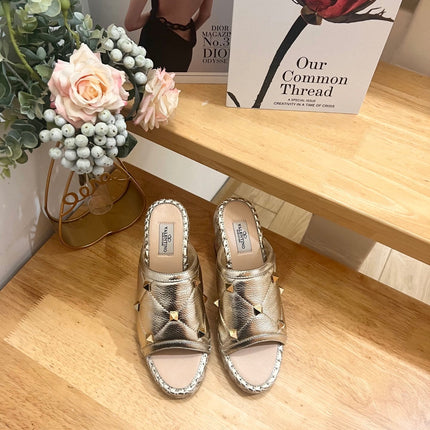 VALENTINO 26S WEDGE SANDALS IN LIGHT GOLD CALFSKIN