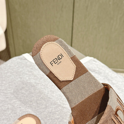 FENDI 26S SLIDE SANDALS IN BEIGE AND BROWN CANVAS