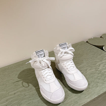 CHLOÉ 26S HIGH-TOP SNEAKERS IN WHITE CALFSKIN AND SUEDE