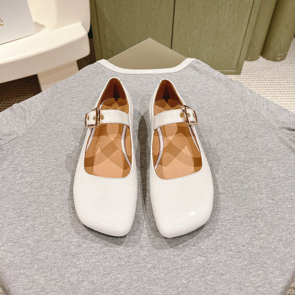 CHLOÉ 26S MARY JANE FLATS IN WHITE GLOSSY CALFSKIN