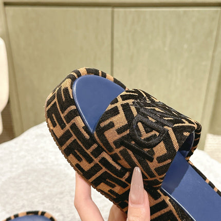 FENDI 26S PLATFORM SANDALS IN BROWN AND BLACK FABRIC