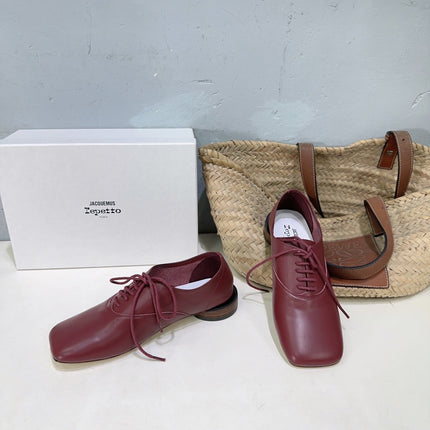 JACQUEMUS 26S LACE-UP FLAT LOAFERS IN DARK RED CALFSKIN