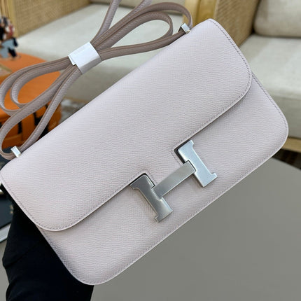 HM 25S CONSTANCE ELAN 24 CM IN ASH PINK-GREY EPSOM WITH SILVER HARDWARE
