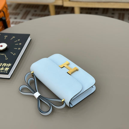 HM 25S CONSTANCE ELAN 24 CM IN SKY BLUE EPSOM WITH GOLD HARDWARE