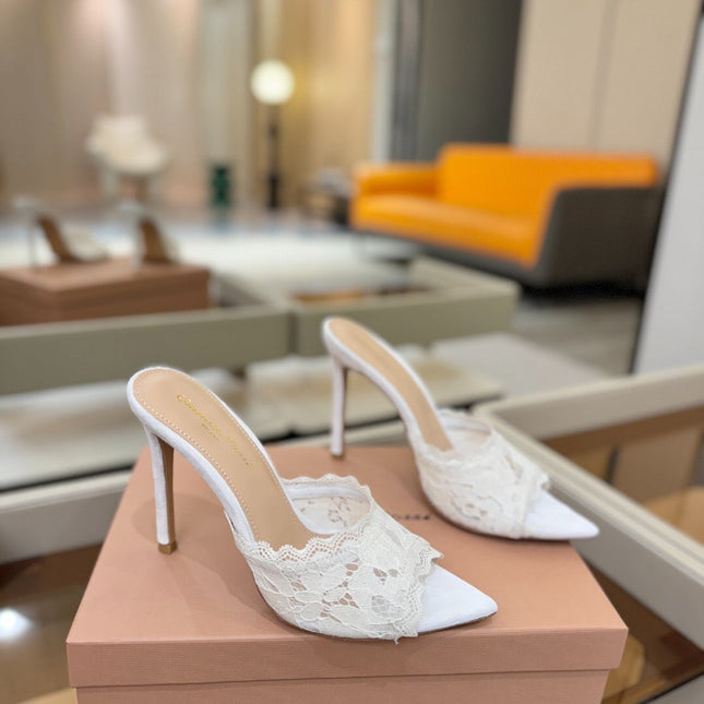 GIANVITO ROSSI 26S HEELED SANDALS 105 MM IN WHITE SUEDE AND LACE