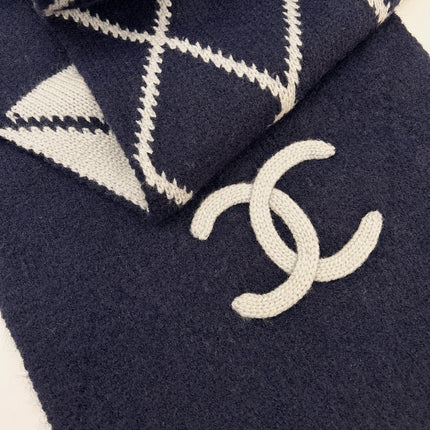 CHANEL 26S SCARF 200 IN WOOL AND CASHMERE 511105