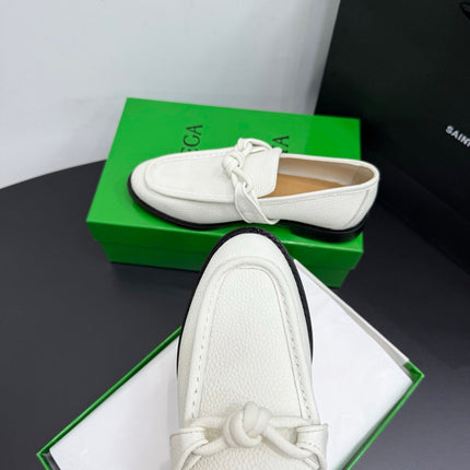BOTTEGA VENETA 26S LOAFERS IN WHITE GRAINED CALFSKIN
