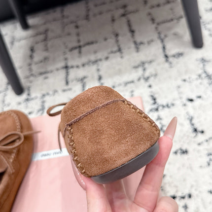 MIUMIU 26S BOW LOAFERS IN CARAMEL BROWN SUEDE