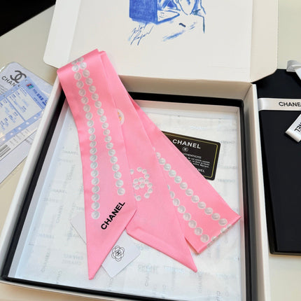 CHANEL 26S TWILLY SCARF 120 IN SILK 500090