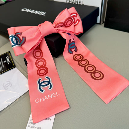 CHANEL 26S TWILLY SCARF 120 IN SILK 407660