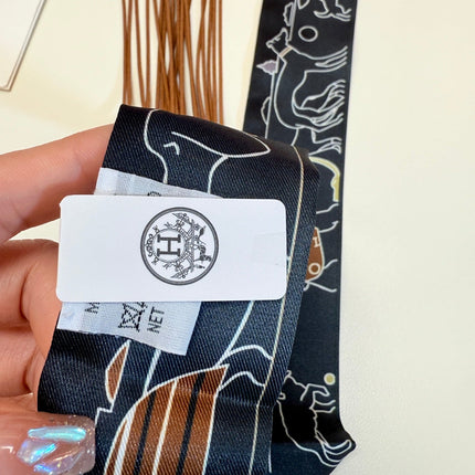HERMES 26S TWILLY SCARF 86 IN SILK 498688
