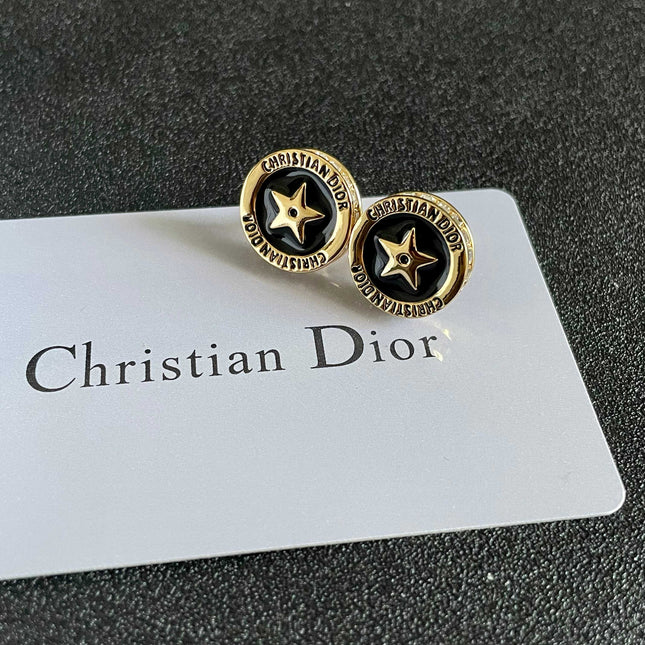 CD 26S STAR MEDALLION LOGO STUD EARRINGS IN BLACK ENAMEL & GOLD TONE METAL 631813