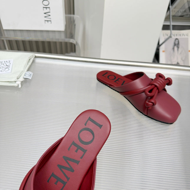 LOEWE 26S MULE LOAFERS IN BURGUNDY RED CALFSKIN KNOT DETAIL