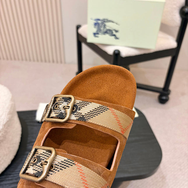 BURBERRY 26S DOUBLE BUCKLE SANDALS IN ORANGE BROWN SUEDE