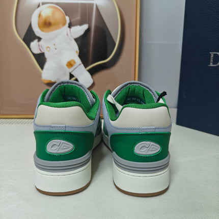 DIOR 26S LOW-TOP SNEAKER IN WHITE AND GREEN CALFSKIN