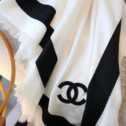 CHANEL 26S SCARF 140 IN SILK AND CASHMERE 504385