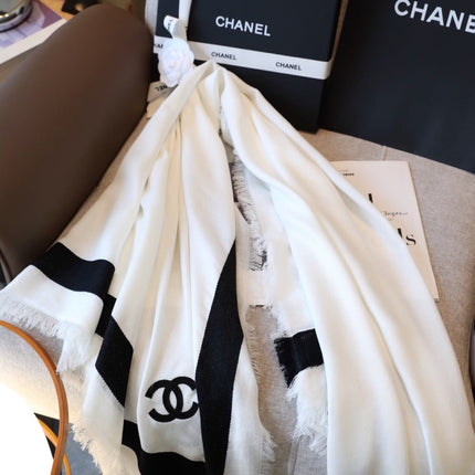 CHANEL 26S SCARF 140 IN SILK AND CASHMERE 504385
