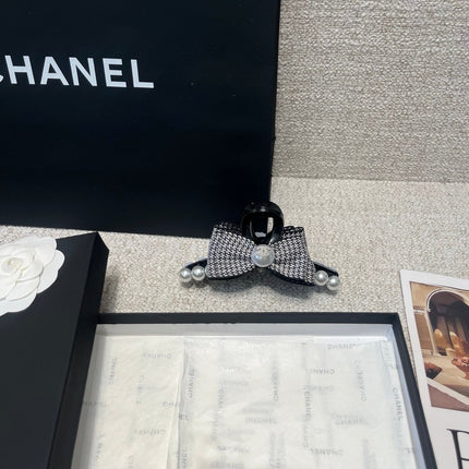 CHANEL 26S BOW HAIR CLIP IN BLACK RIBBON 512129
