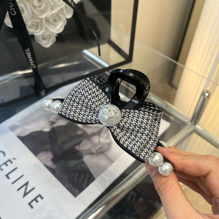CHANEL 26S BOW HAIR CLIP IN BLACK RIBBON 512129