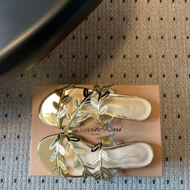 GIANVITO ROSSI 26S SANDALS IN GOLD LAMBSKIN
