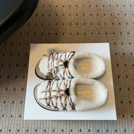 PRADA 26S WOVEN MULES IN IVORY WOOL AND BEIGE SUEDE
