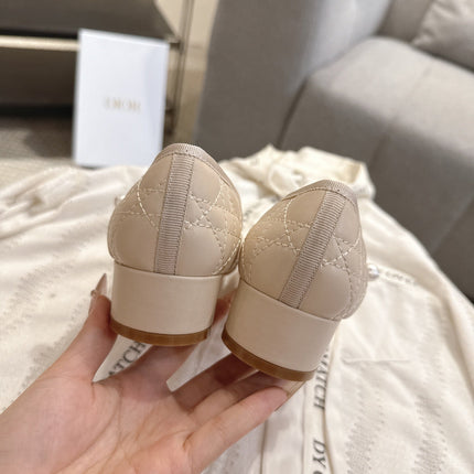 DIOR 26S MARY JANE PUMPS IN BEIGE LAMBSKIN PEARL-ADORNED STRAP