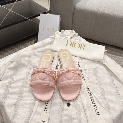 DIOR 26S FLAT MULES IN LIGHT PINK QUILTED CALFSKIN GOLD HARDWARE