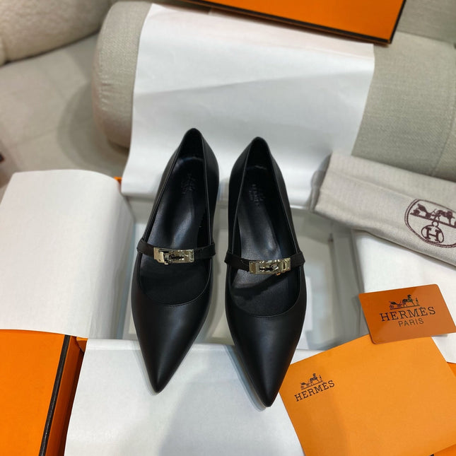 HM 26S KELLY BUCKLE MARY JANE POINTED FLATS IN BLACK CALFSKIN